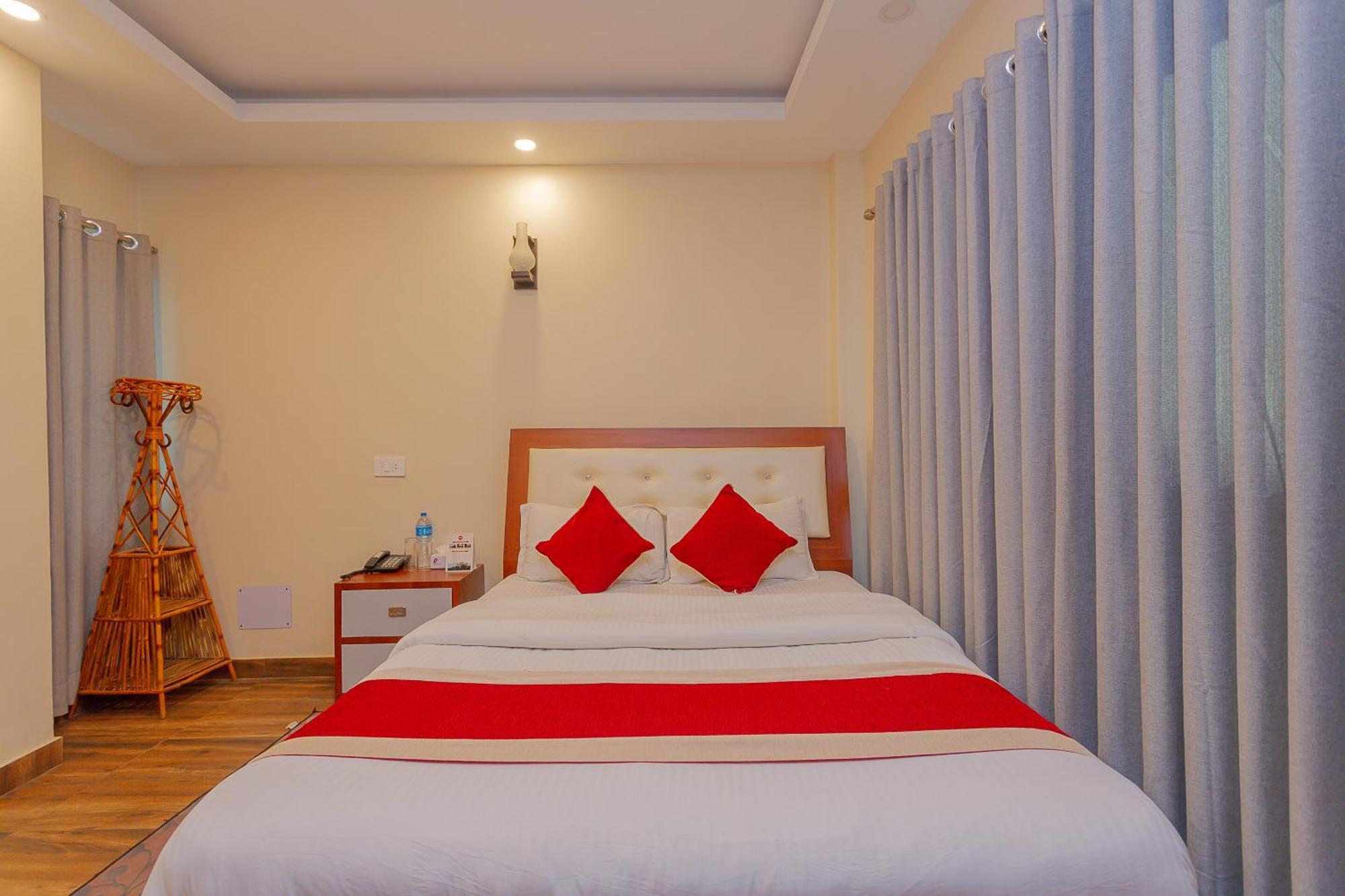 Oyo 799 Hotel Tik Tok Pvt Ltd. Kathmandu Exterior foto