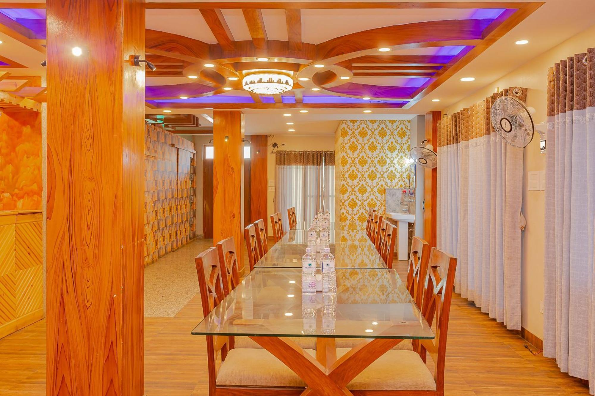 Oyo 799 Hotel Tik Tok Pvt Ltd. Kathmandu Exterior foto